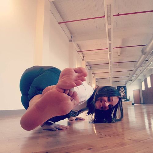 jessica proulx yoga pose